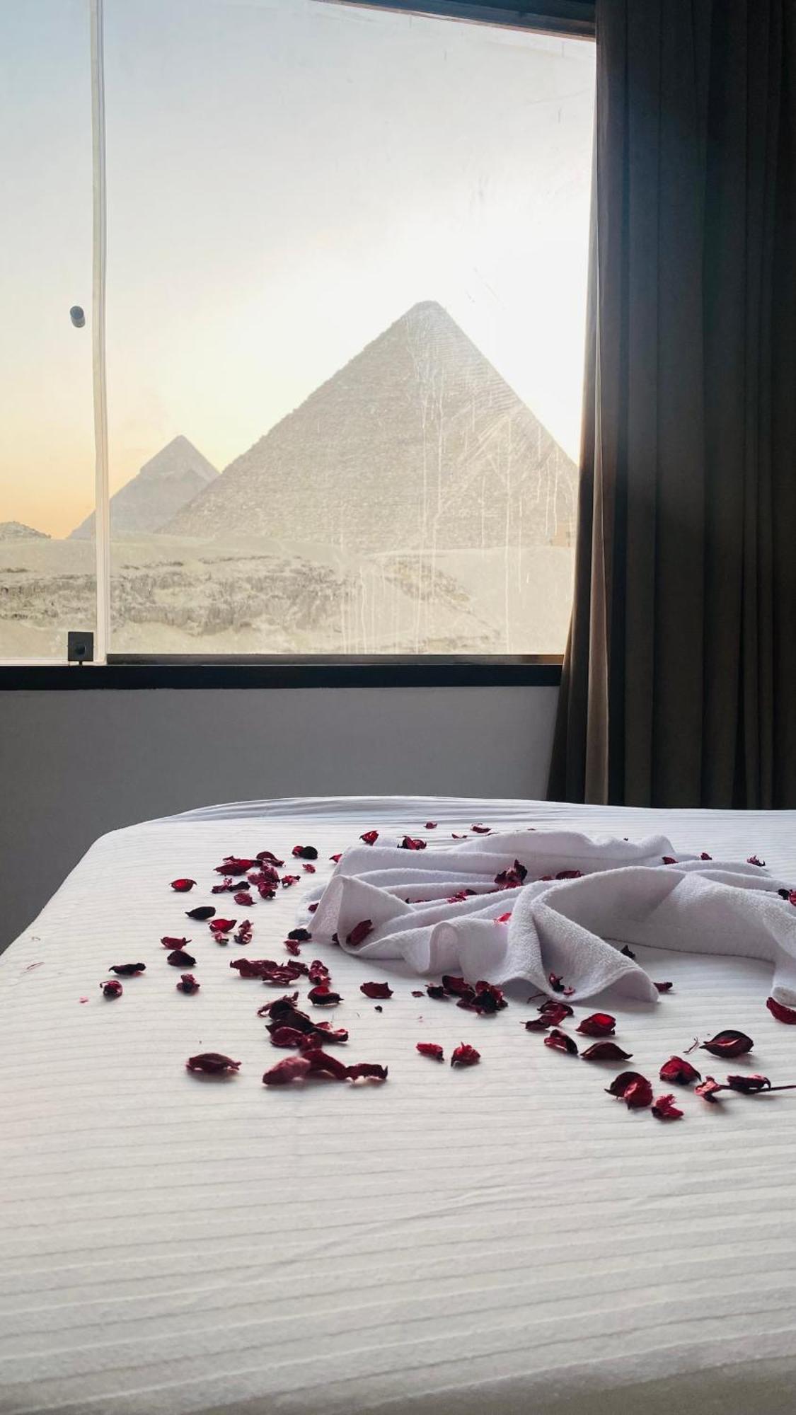 Alba Pyramids View Cairo Exterior photo